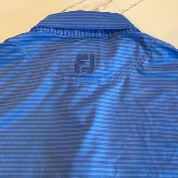 FootJoy Polo Size M - Picture 7 of 8